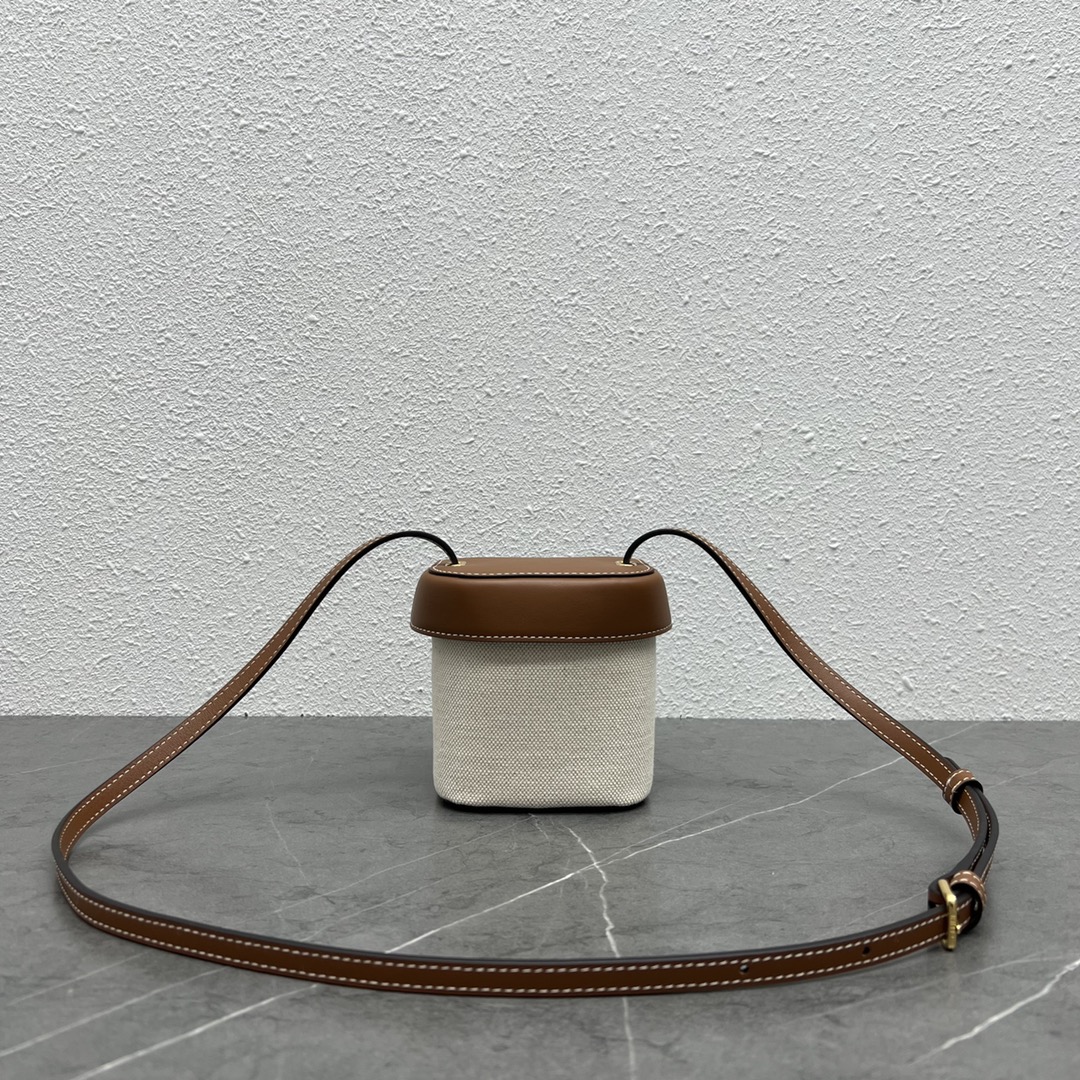 Celine Box Triomphe Shoulder Bag In Triomphe Cavas And Calfskin White 199263